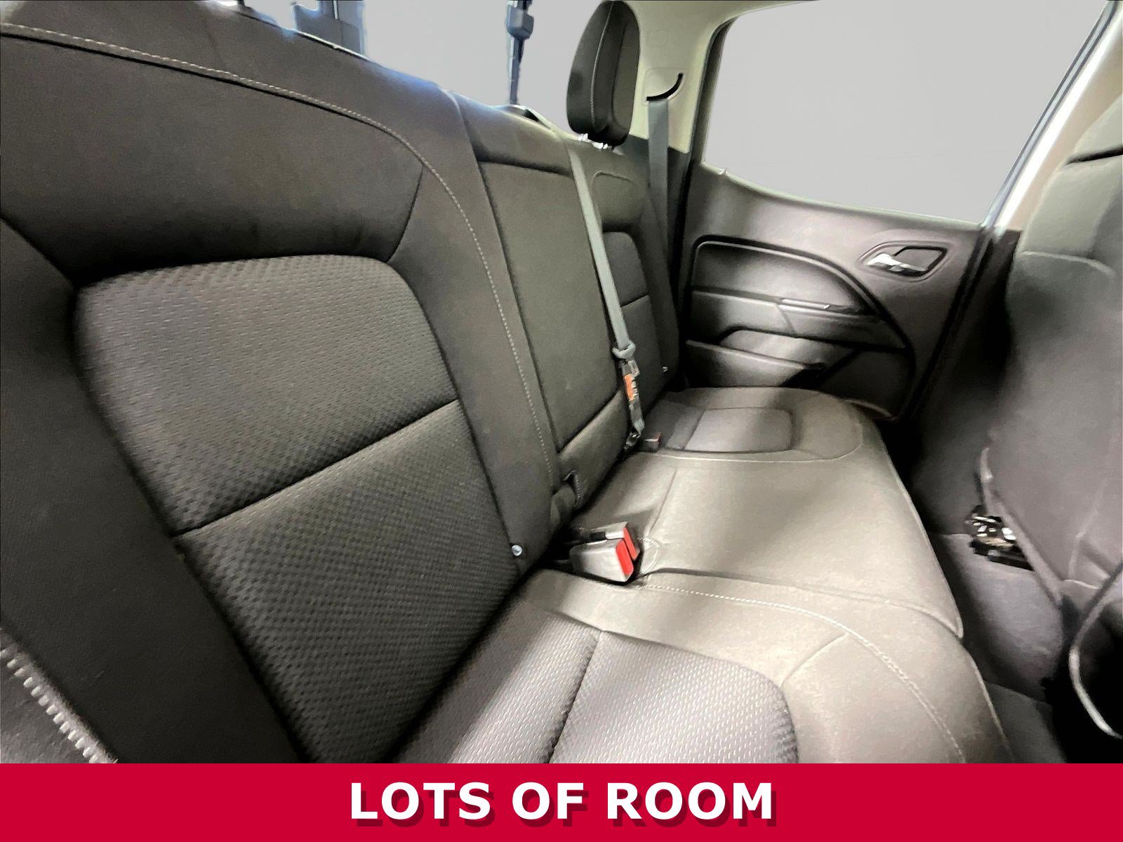 Used 2019 Chevrolet Colorado LT w/ LT Convenience Package AWD/4WD image 23