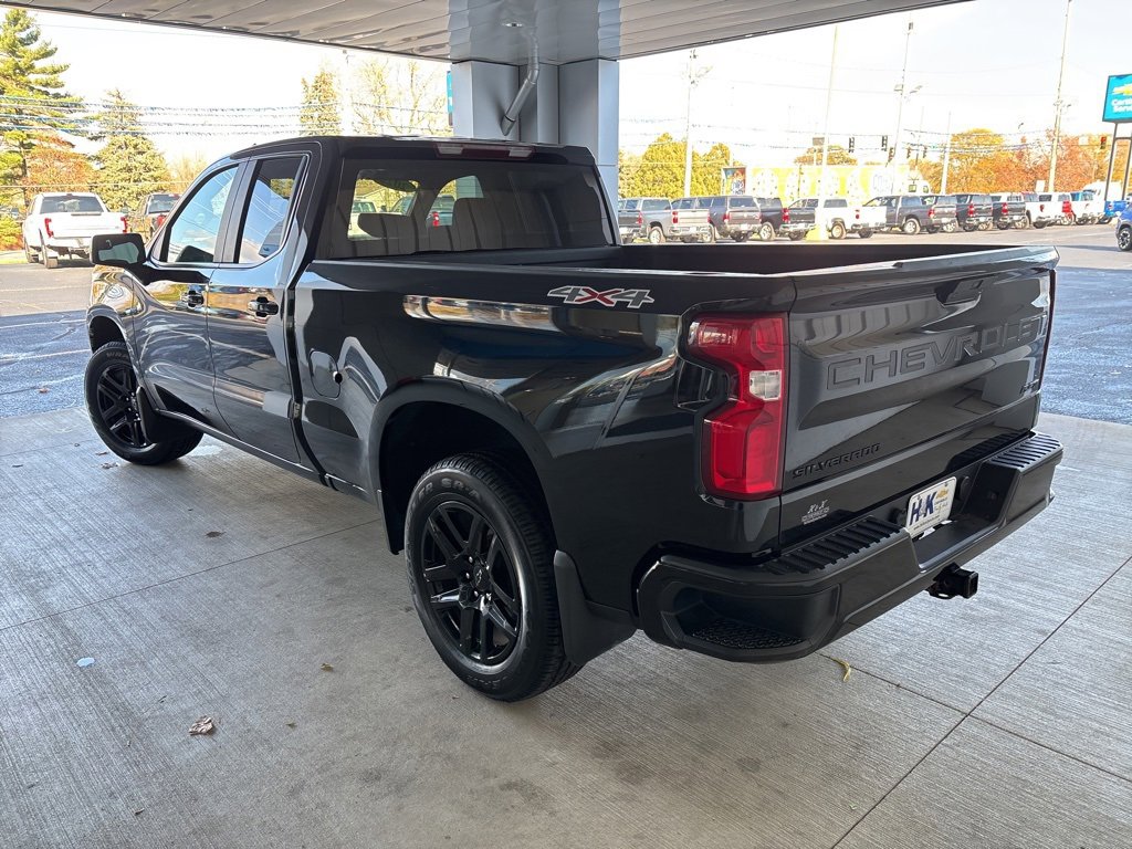 Used 2022 Chevrolet Silverado 1500 RST w/ LPO, Blackout Package image 4
