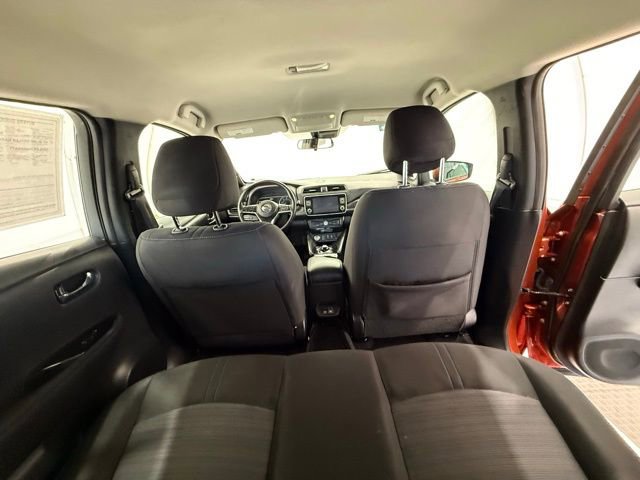 Used 2022 Nissan Leaf SV image 28