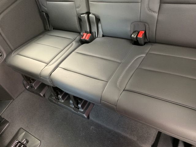 New 2026 GMC Yukon XL Denali AWD/4WD image 18