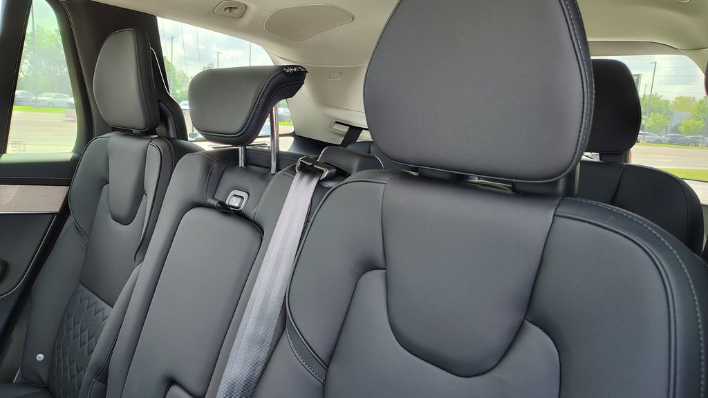New 2026 Volvo XC90 B6 Plus w/ Protection Package Premier AWD/4WD image 33
