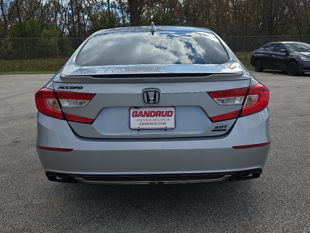 Used 2019 Honda Accord Touring image 4