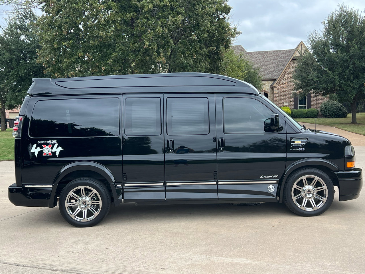 Used 2018 GMC Savana 3500 image 18