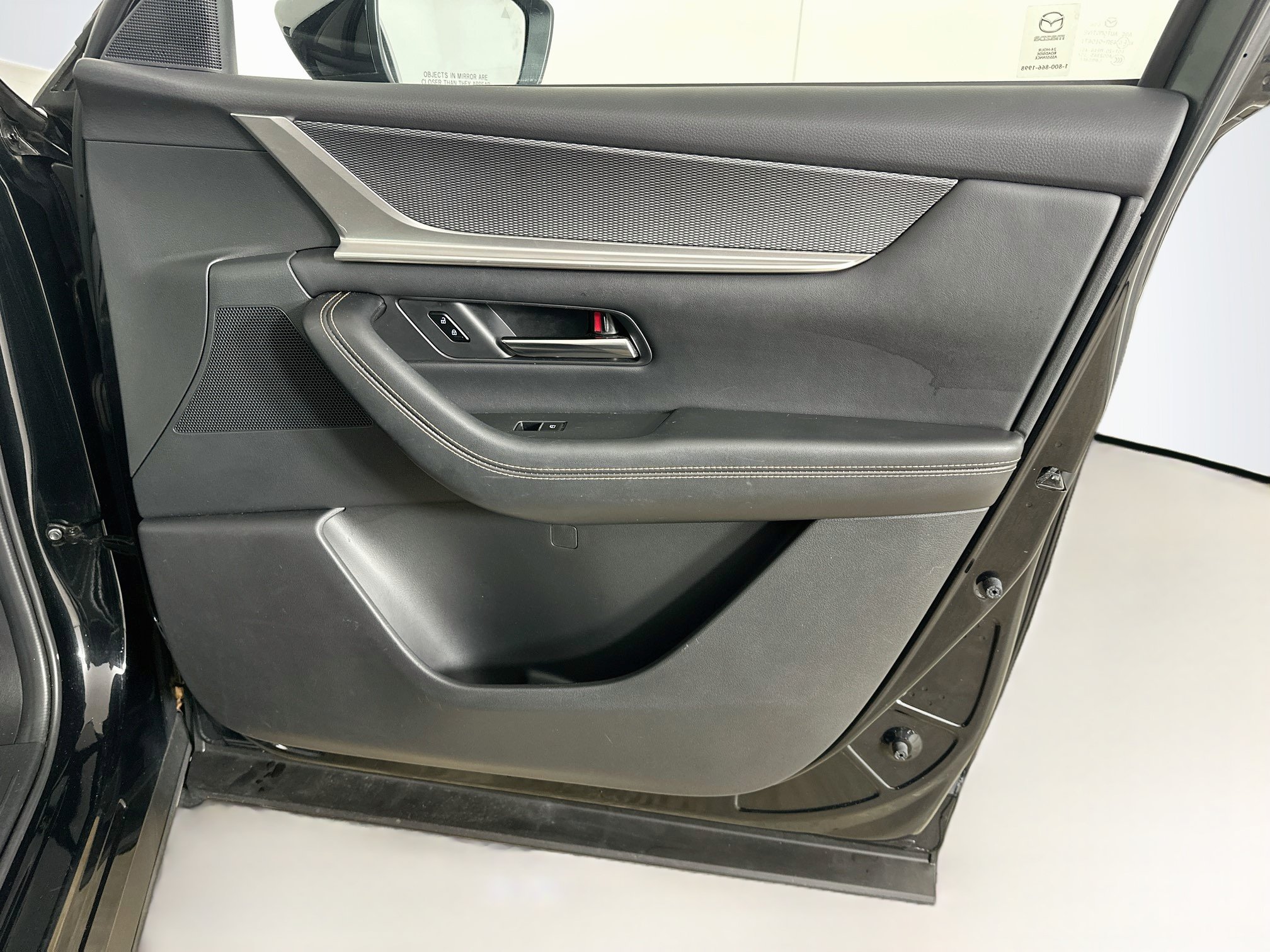 Used 2024 MAZDA CX-90 Plug-In Hybrid w/ Preferred AWD/4WD image 34