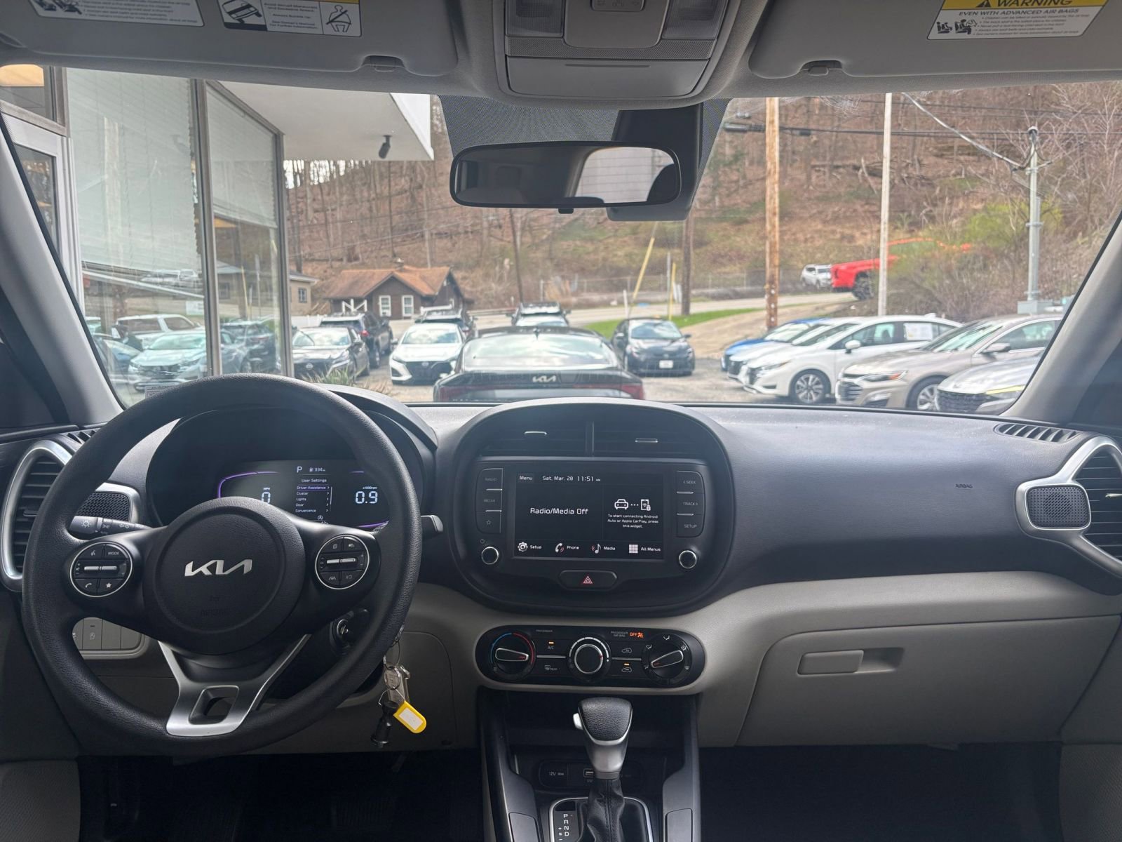 Used 2025 Kia Soul LX w/ LX Technology Package image 31