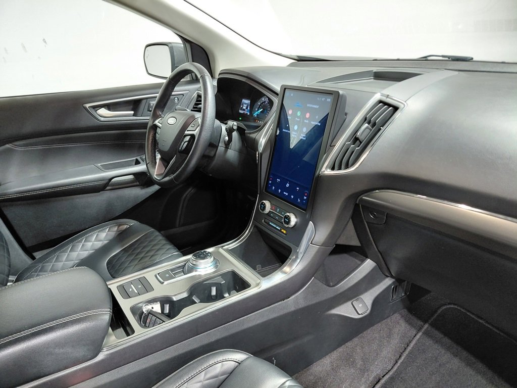 Used 2024 Ford Edge Titanium image 24
