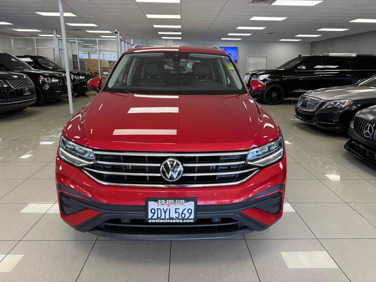 Used 2022 Volkswagen Tiguan SE image 4