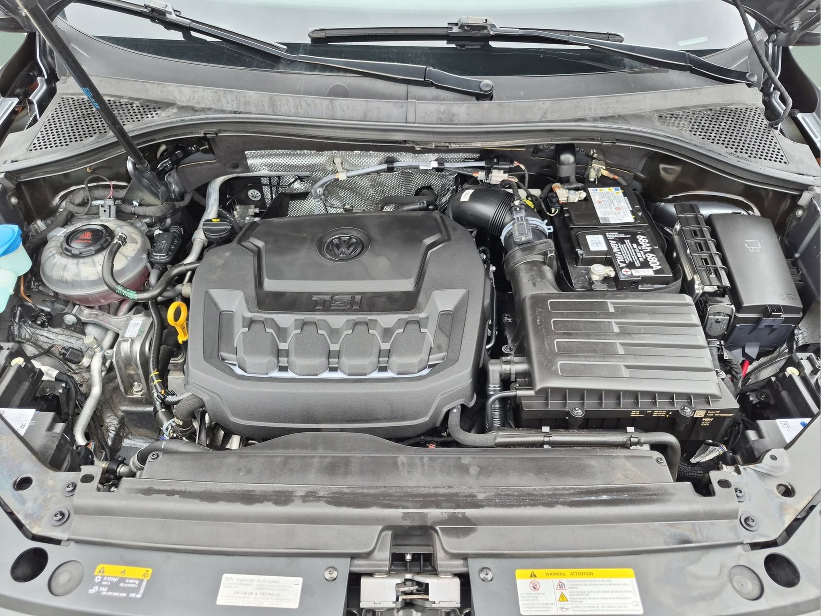 Used 2022 Volkswagen Tiguan SE R-Line FWD image 21