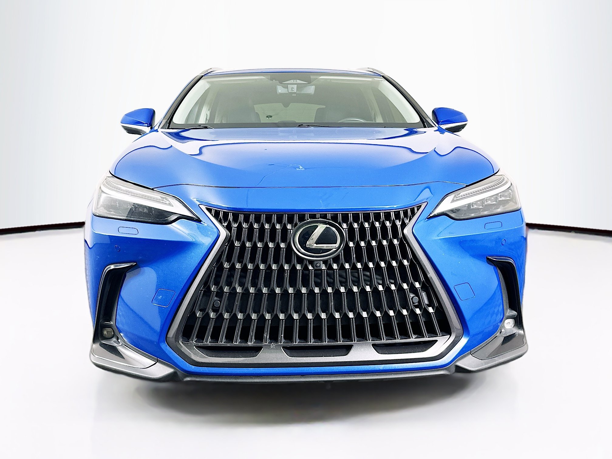 Used 2022 Lexus NX 450h+ AWD w/ Vision Package image 2
