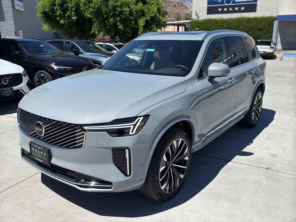 New 2026 Volvo XC90 T8 Plus w/ Protection Package Premier image 5