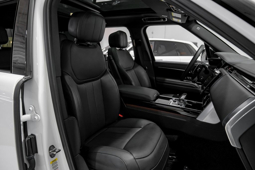 Used 2023 Land Rover Range Rover SE image 27