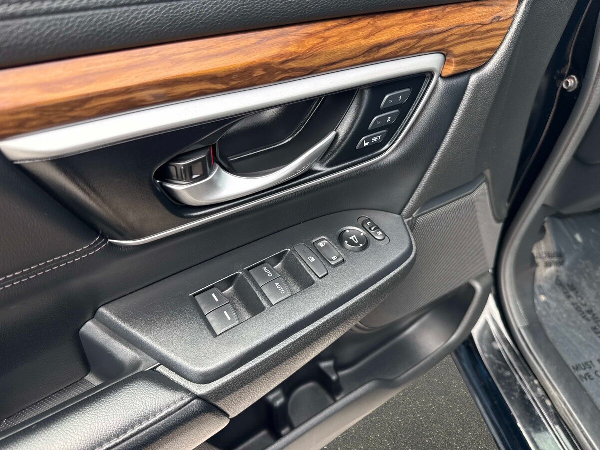 Used 2022 Honda CR-V EX-L image 17