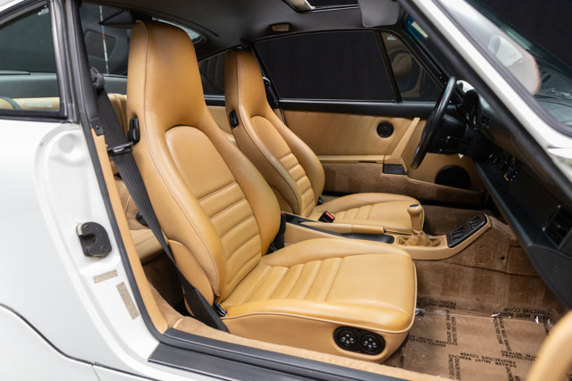 Used 1994 Porsche 911 Carrera 4 image 10