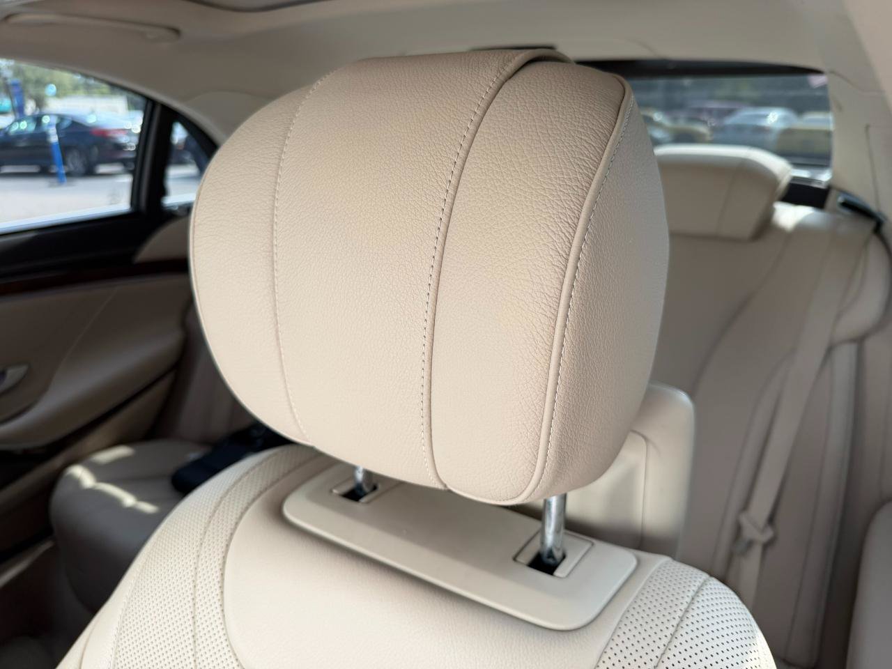 Used 2014 Mercedes-Benz S 550 Sedan image 24