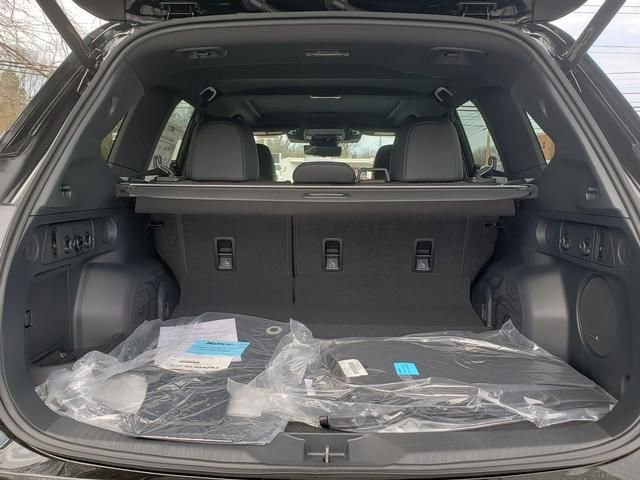 New 2026 Subaru Forester Touring image 5