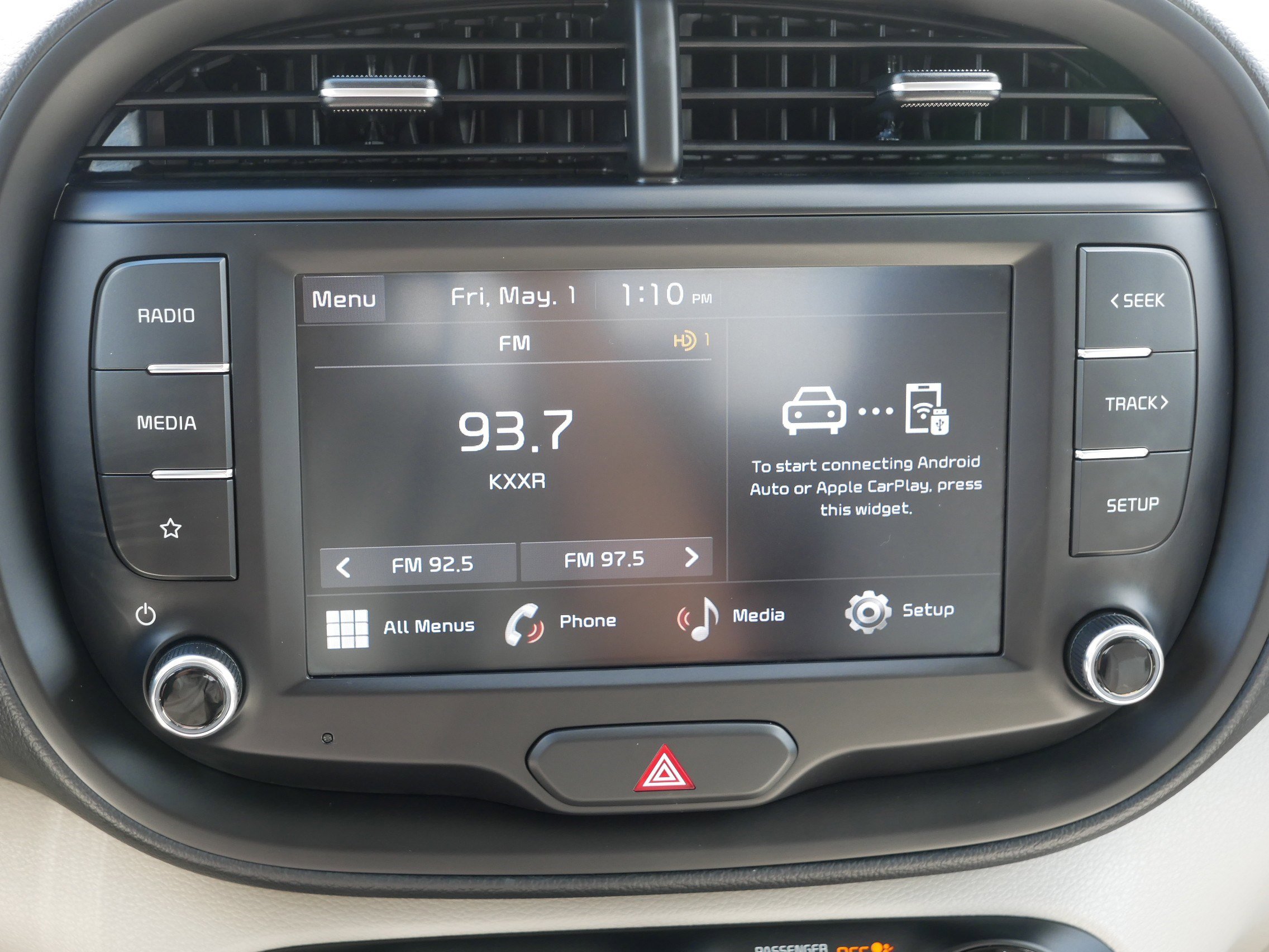 Certified 2025 Kia Soul LX FWD image 22