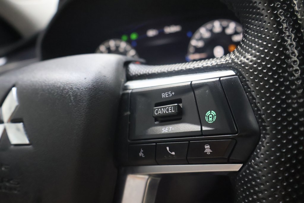 Used 2022 Mitsubishi Outlander SE image 24