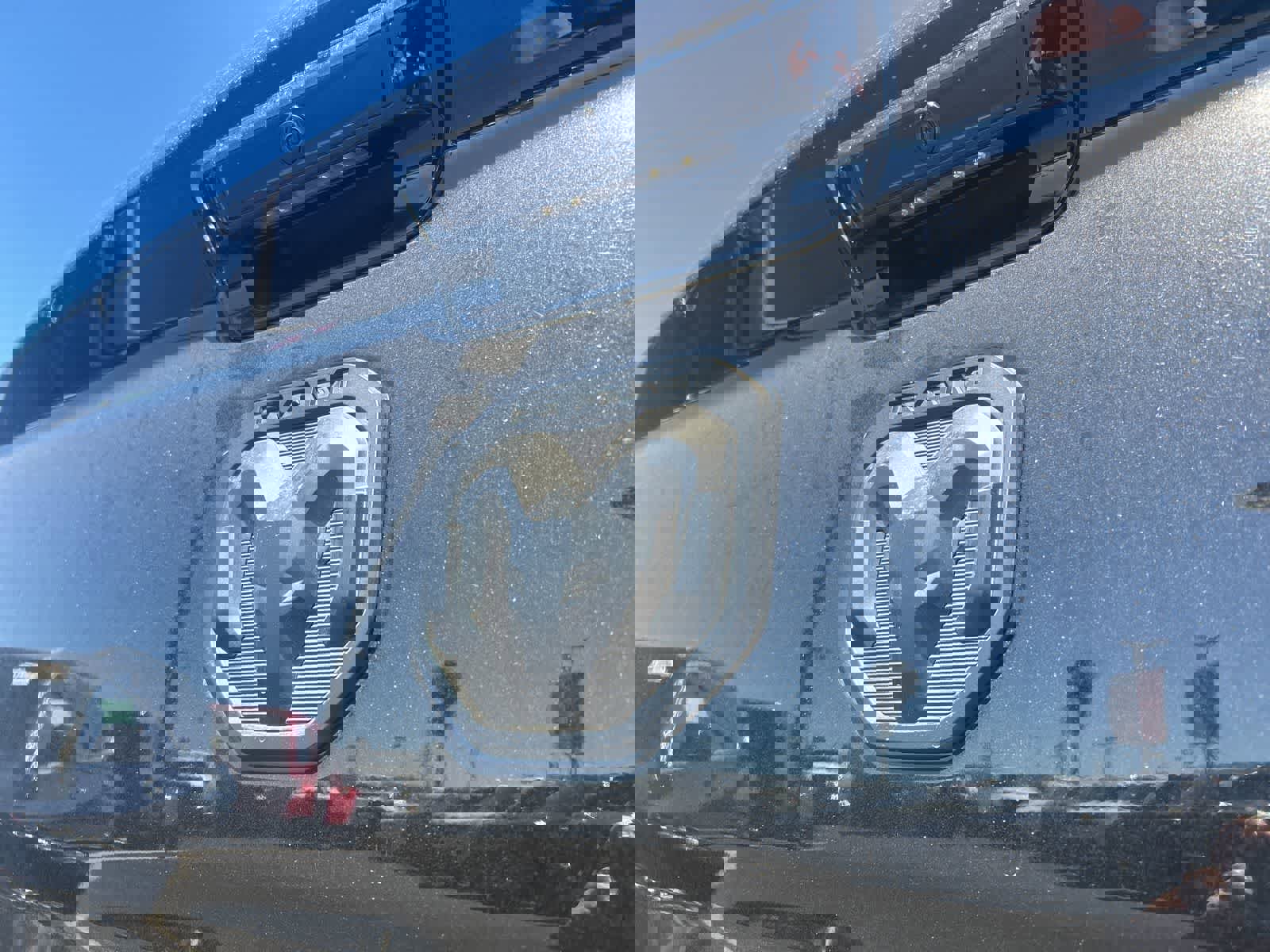 Used 2024 RAM 2500 Laramie w/ Night Edition image 30