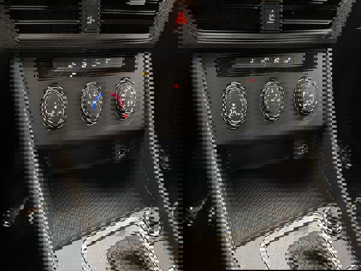 Used 2019 Volkswagen Jetta S image 22