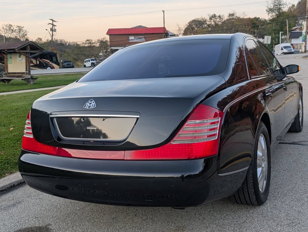 Used 2005 Maybach 57 RWD image 7