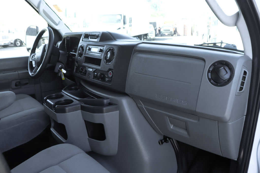 Used 2024 Ford E-450 and Econoline 450 Super Duty w/ Power Windows & Locks Group RWD image 30