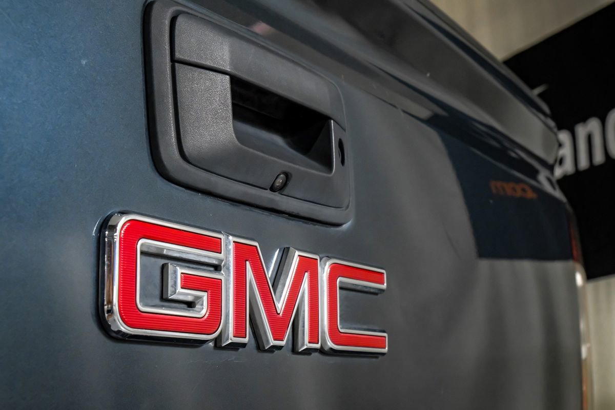 Used 2017 GMC Sierra 1500 SLT AWD/4WD image 46