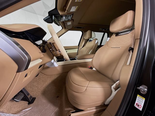 New 2026 Land Rover Range Rover SV AWD/4WD image 11