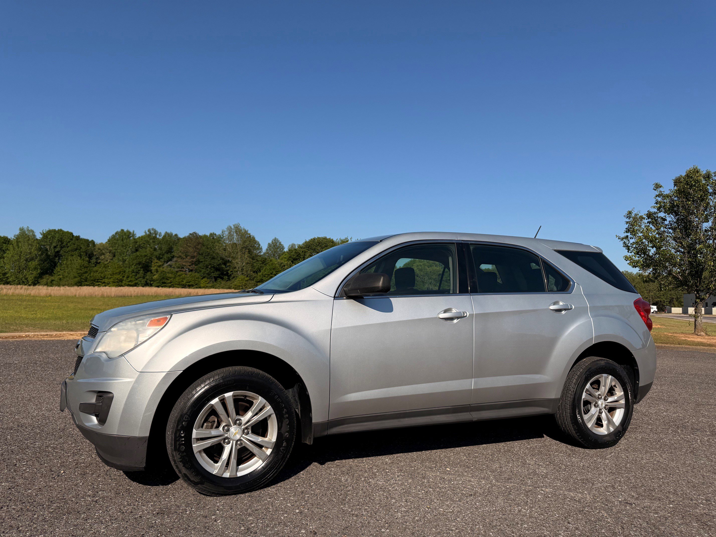 Used 2014 Chevrolet Equinox LS FWD image 1