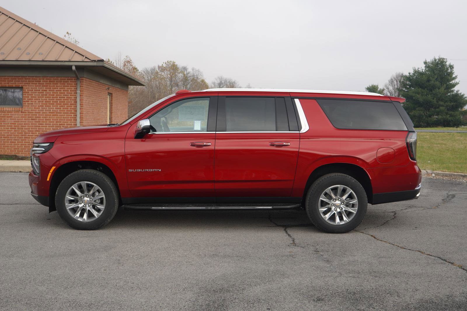 New 2026 Chevrolet Suburban Premier image 7