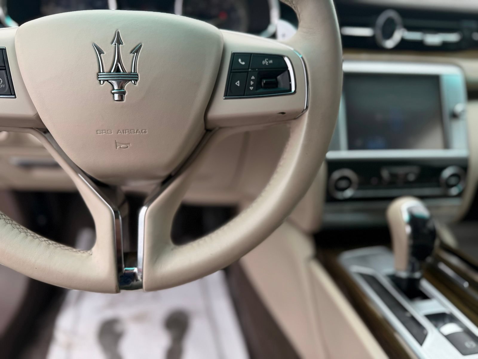 Used 2014 Maserati Quattroporte GTS RWD image 19