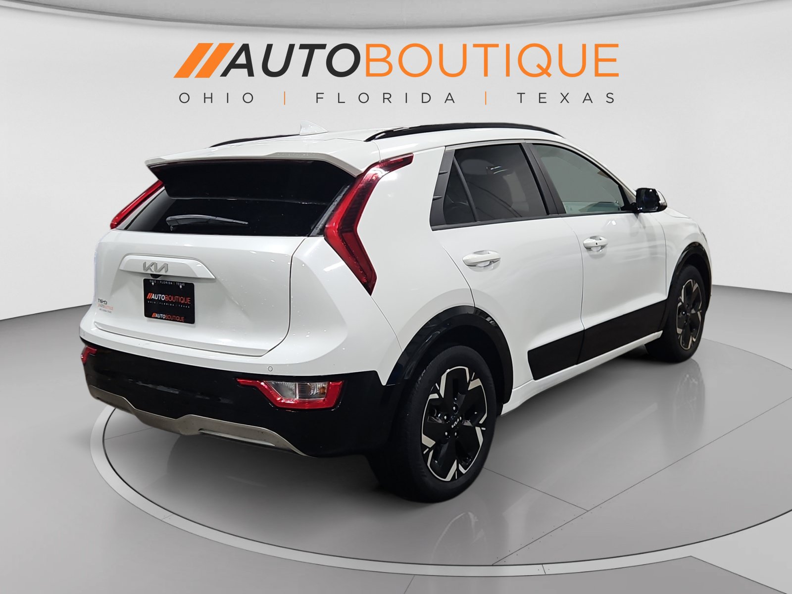 Used 2023 Kia Niro Wind w/ Wind Preserve Package FWD image 5