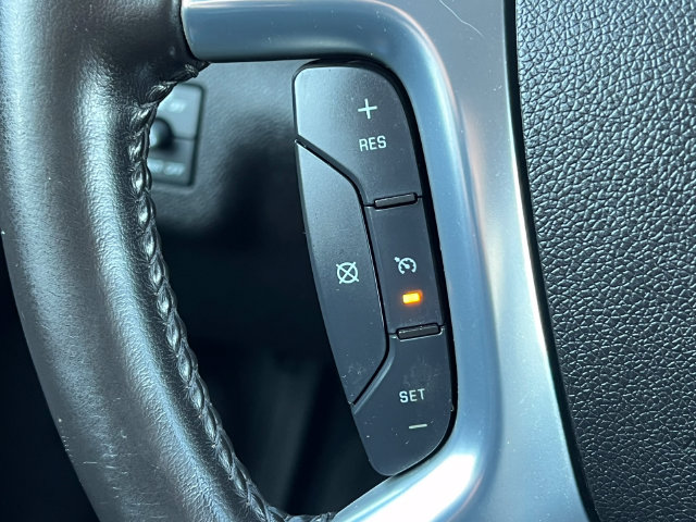 Used 2017 Chevrolet Traverse LT w/ Style and Technology Package FWD image 19