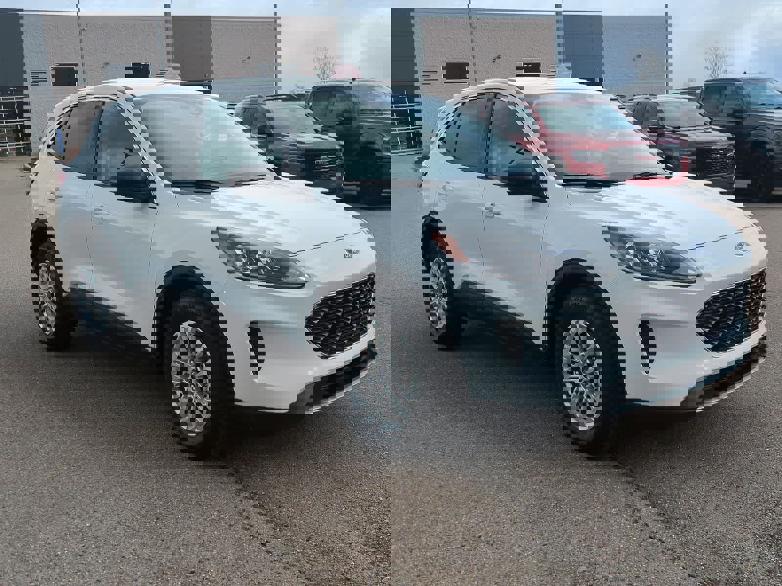 Used 2022 Ford Escape SE w/ Convenience Package image 2