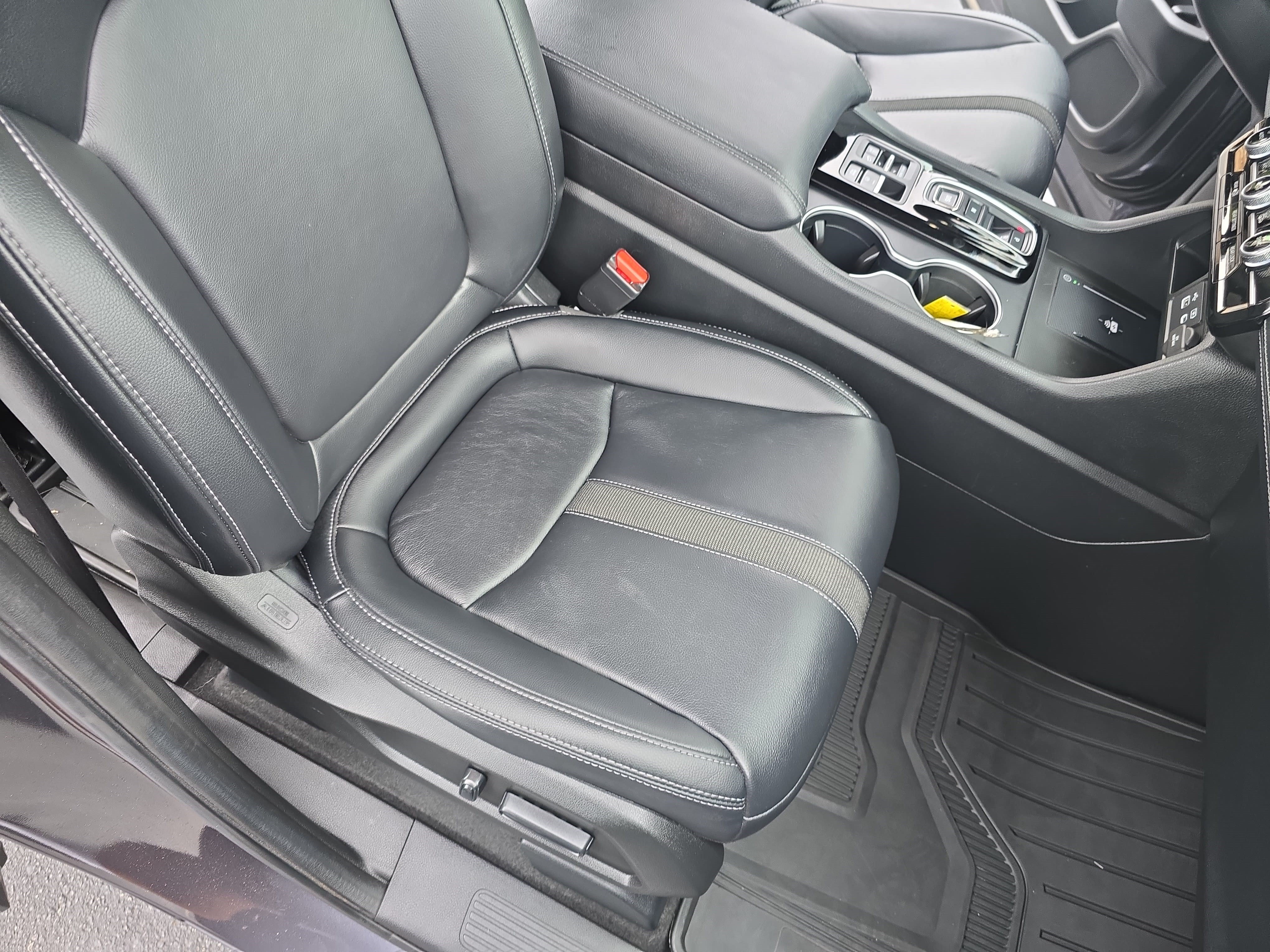 Used 2023 Honda Pilot Touring image 10