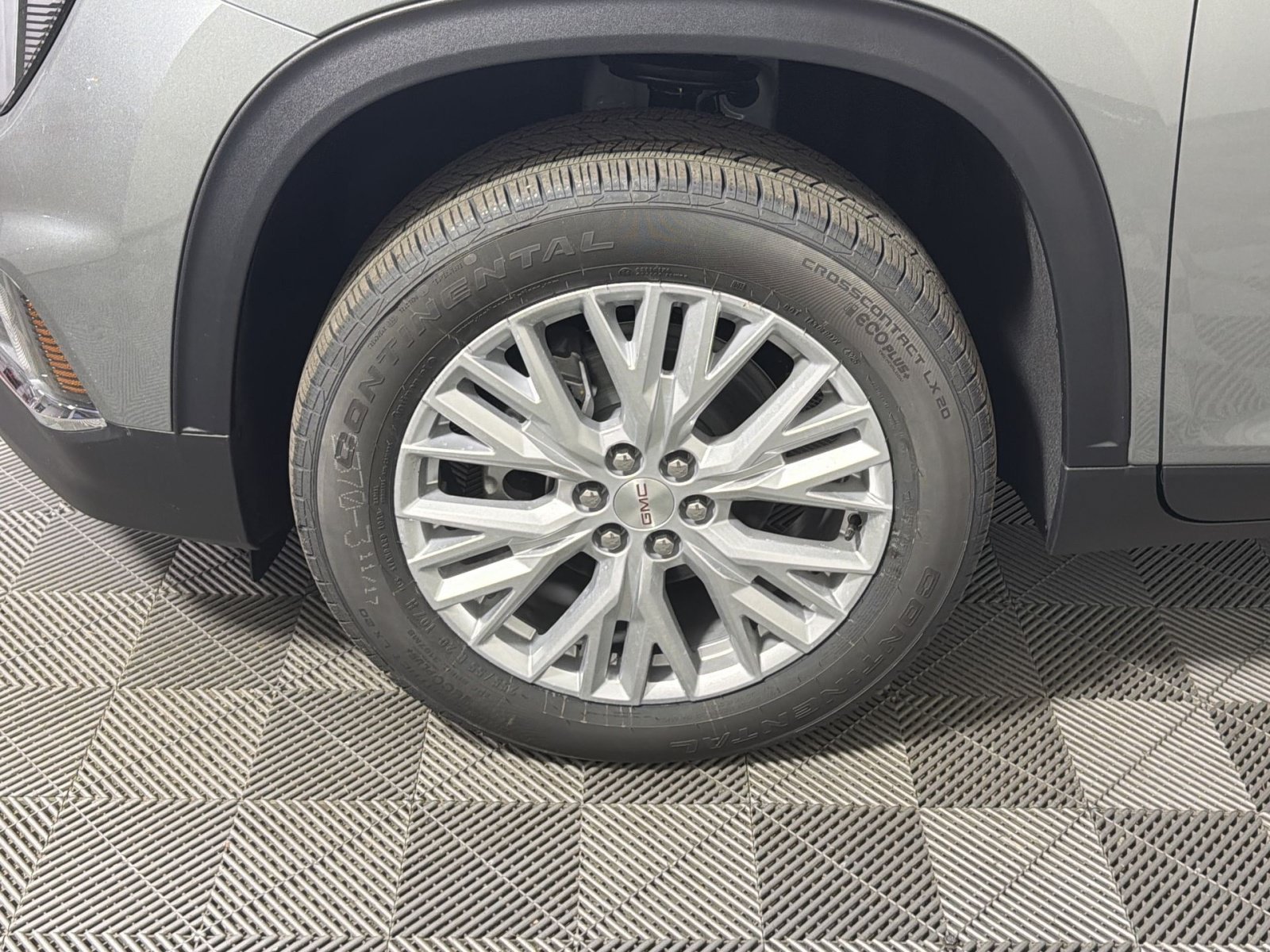New 2026 GMC Acadia Elevation w/ Elevation Premium Package FWD image 12