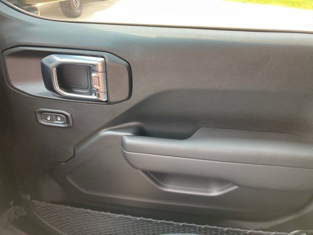 New 2025 Jeep Wrangler Sport S image 23