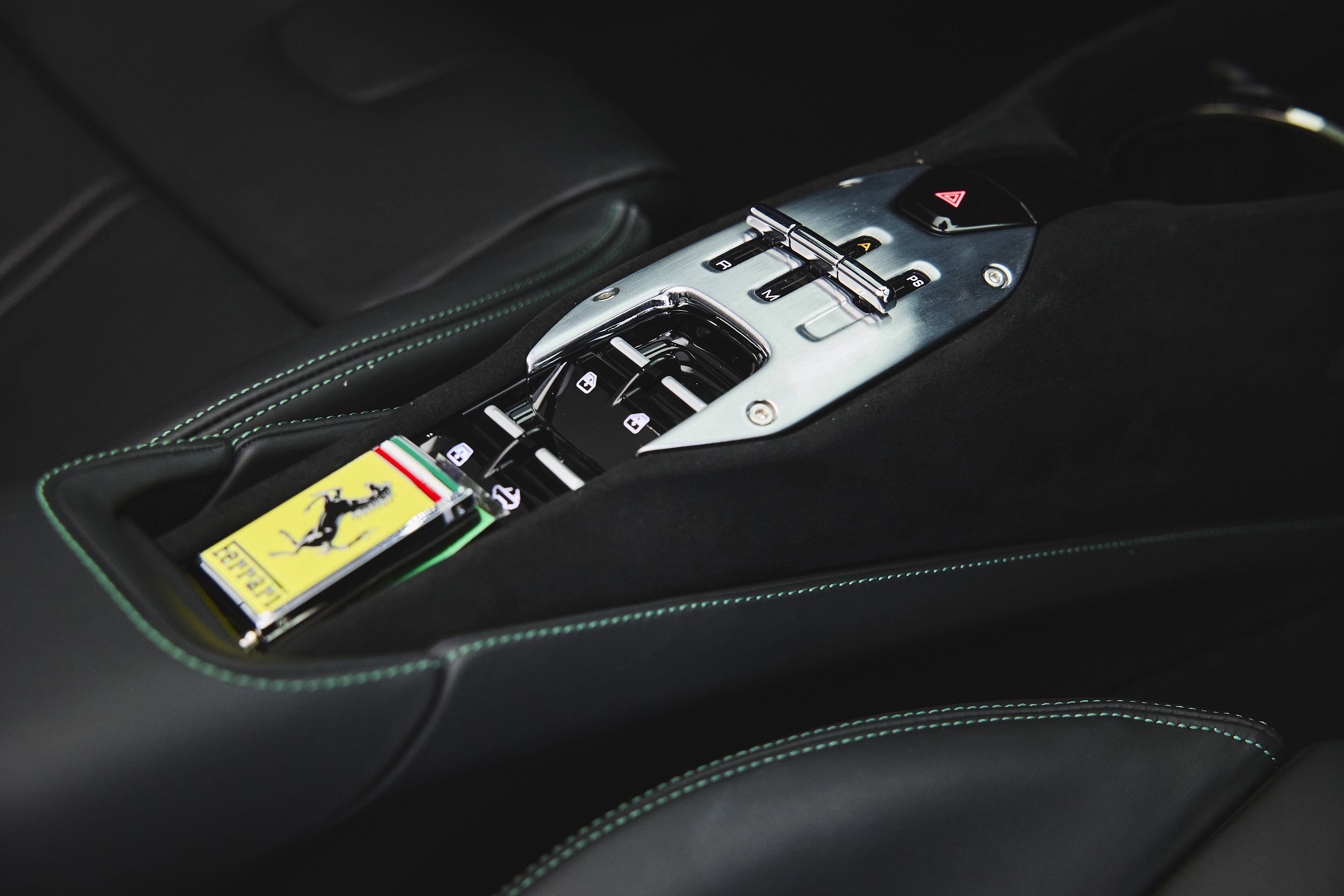 Used 2024 Ferrari SF90 Spider image 39