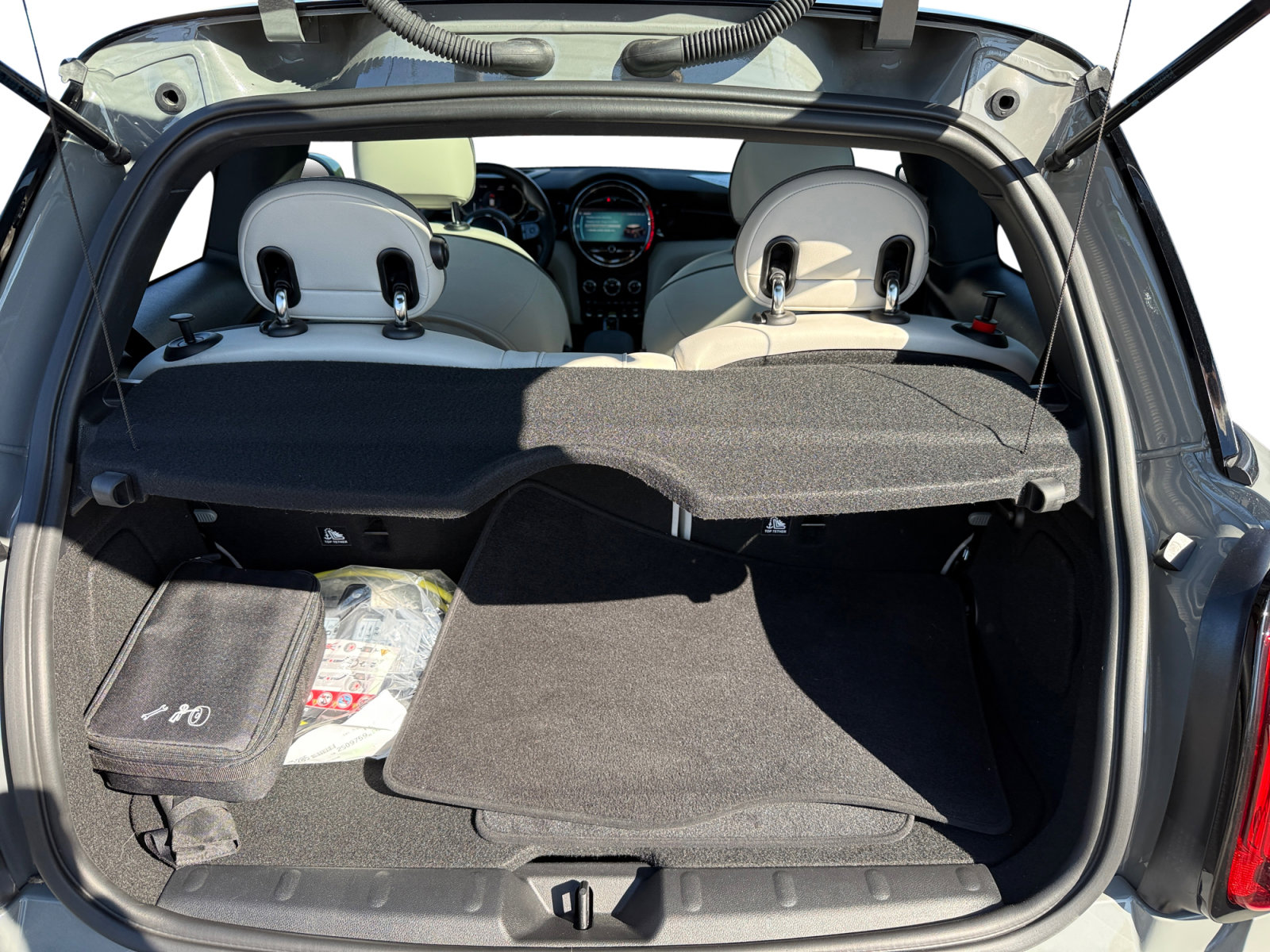 Used 2022 MINI Cooper SE image 17