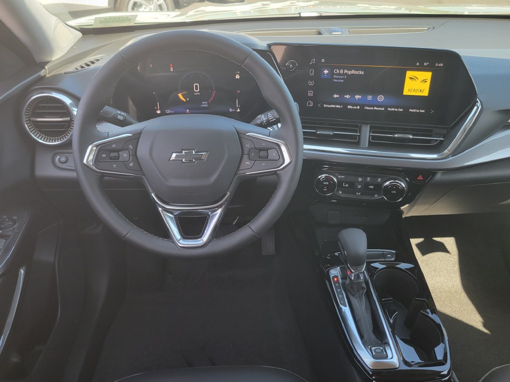 New 2026 Chevrolet Trax ACTIV w/ Driver Confidence Package FWD image 4