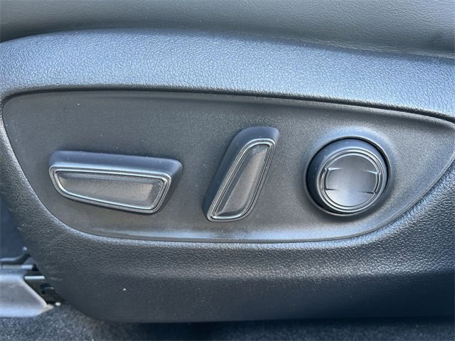 Used 2022 Toyota RAV4 XLE Premium image 27