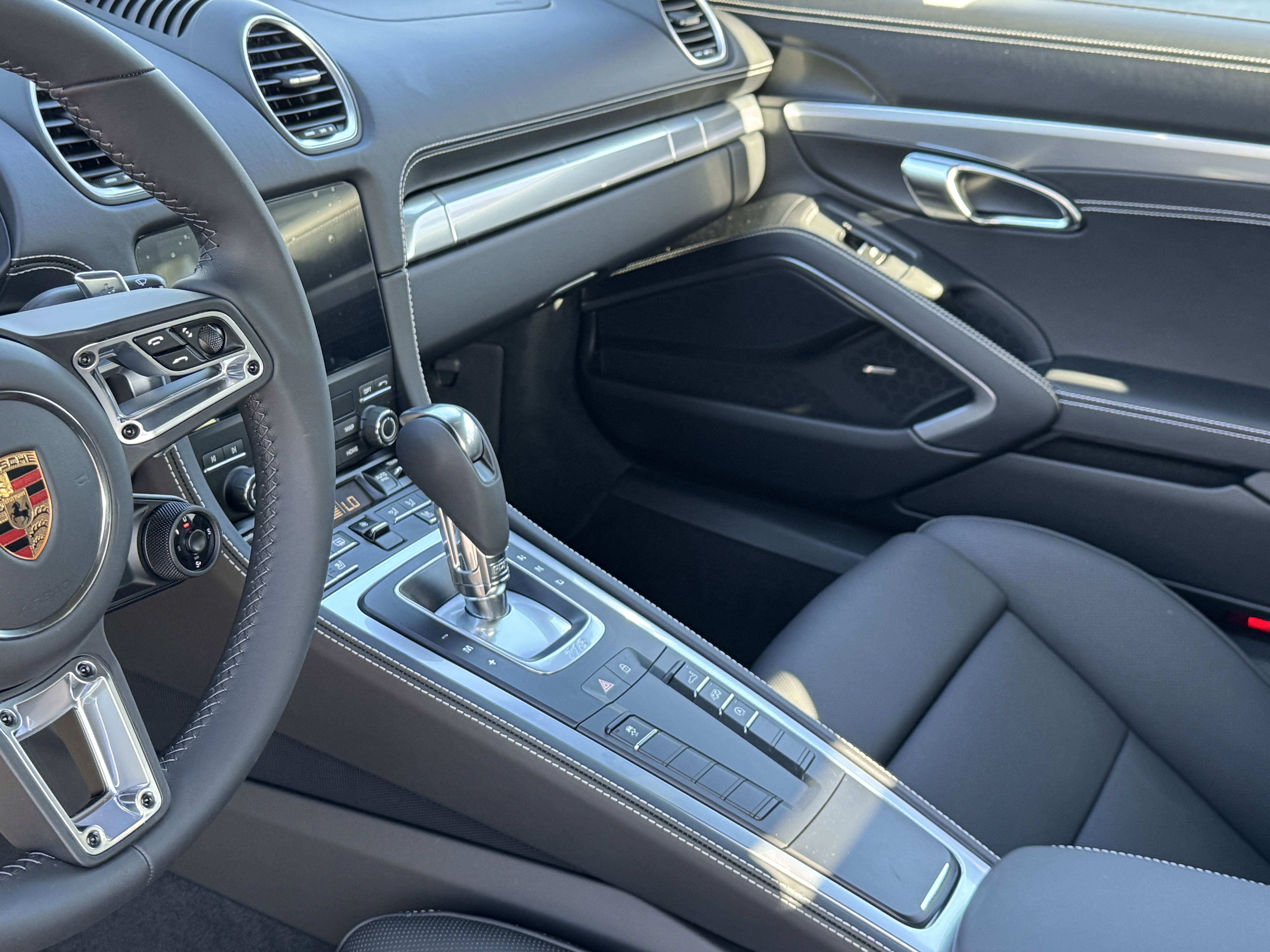 New 2025 Porsche 718 Cayman image 4