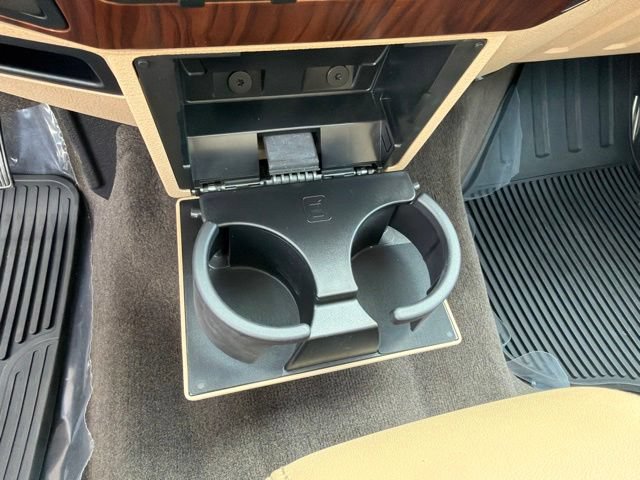 Used 2011 Ford F350 Lariat w/ Lariat Ultimate Pkg AWD/4WD image 34