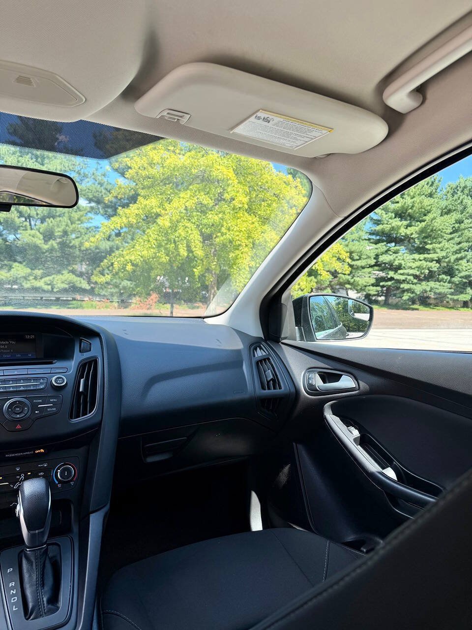 Used 2017 Ford Focus SE FWD image 22