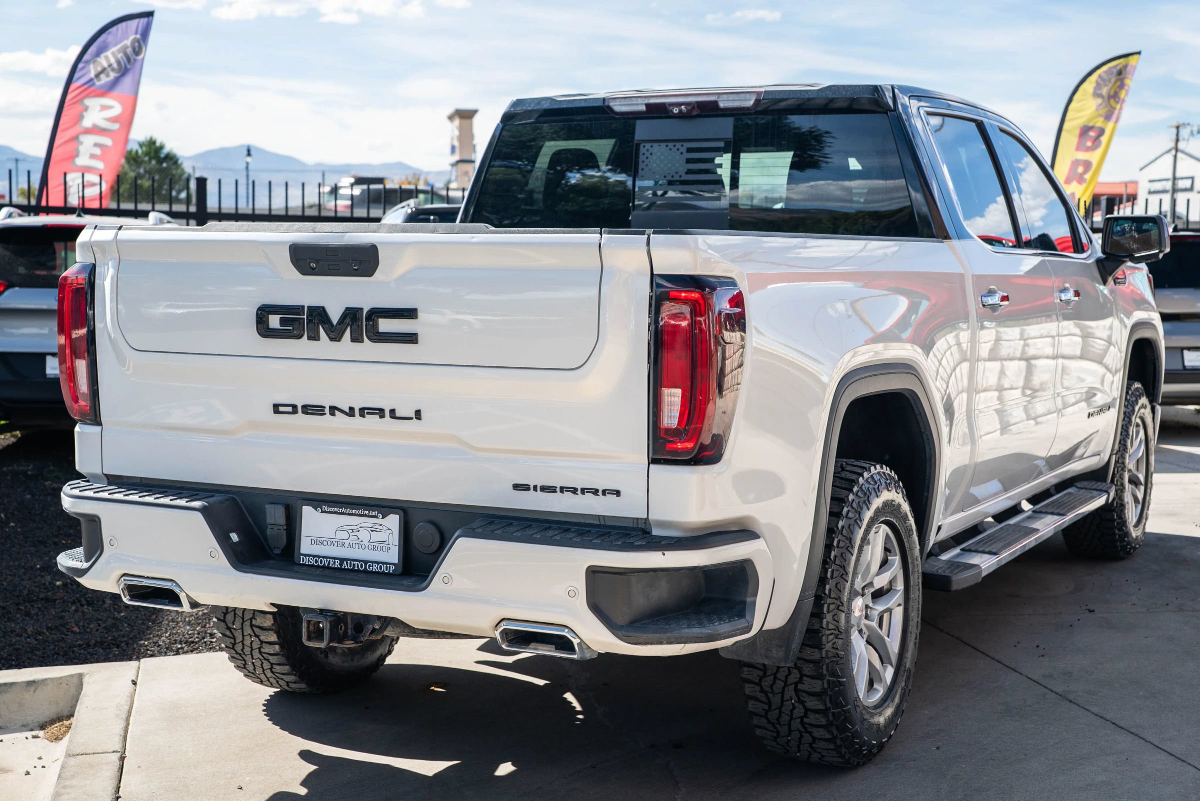 Used 2020 GMC Sierra 1500 Denali w/ Denali Premium Package AWD/4WD image 9