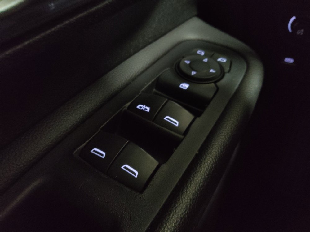 Used 2019 GMC Terrain SLE image 27