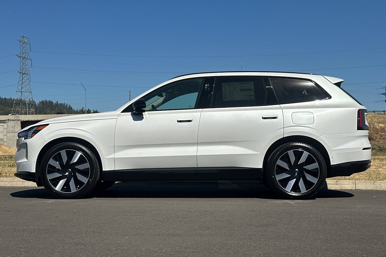 New 2026 Volvo EX90 Ultra AWD/4WD image 6