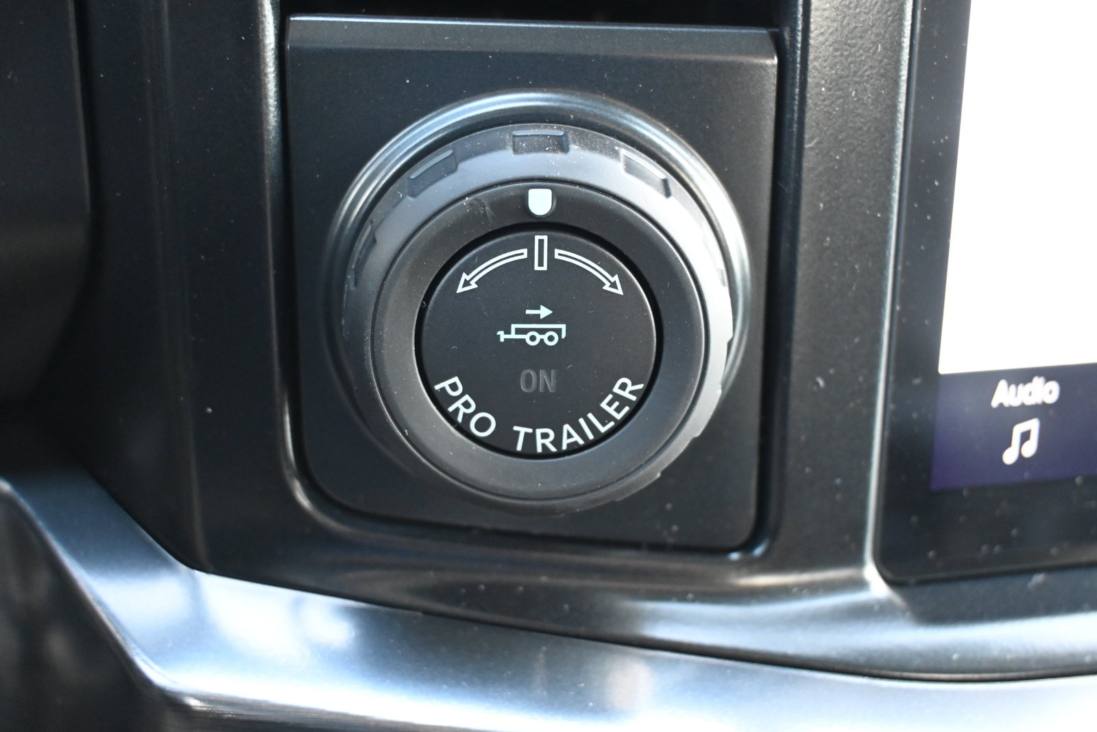 New 2026 Ford F350 Lariat w/ Lariat Premium Package AWD/4WD image 24