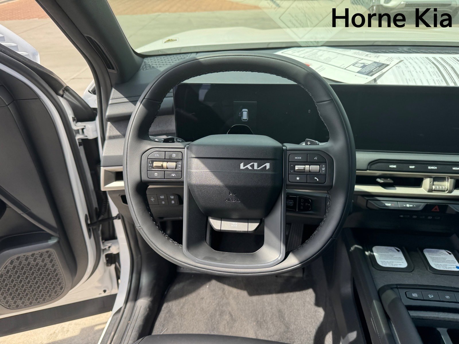 New 2027 Kia Telluride S image 13