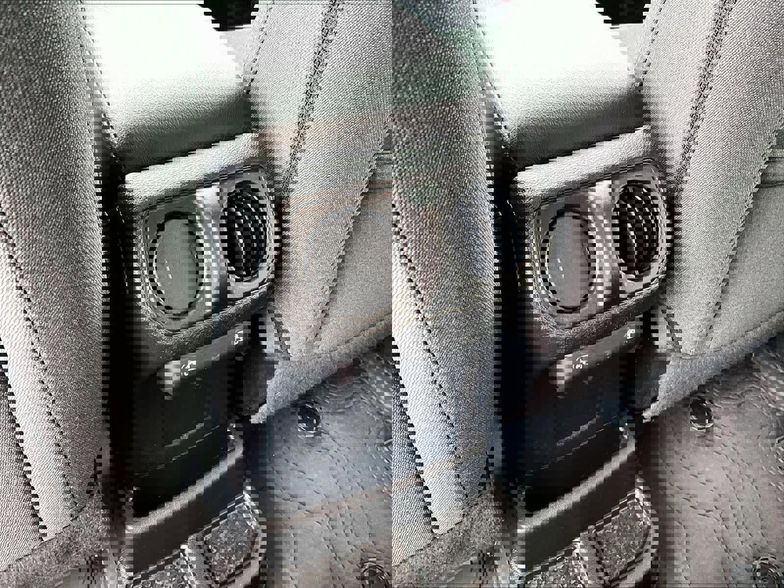 Used 2024 Jeep Wrangler Sport S w/ Convenience Group AWD/4WD image 28