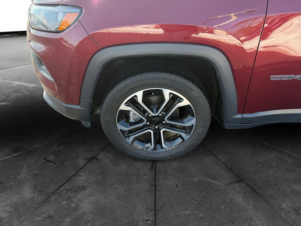 Used 2022 Jeep Compass Limited w/ Sun and Sound Group image 14